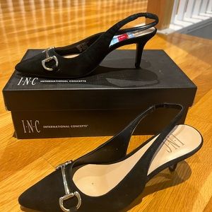 Nice black and tan heels